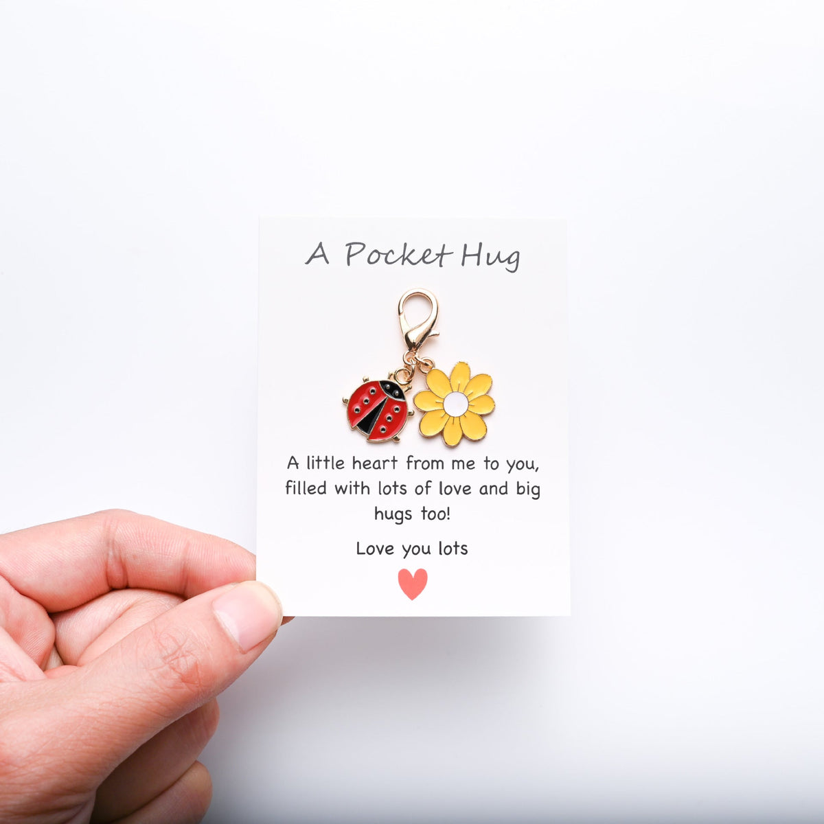✨Crafted by Hand-10 Sets Hug Favors(🦋Butterfly, Ladybird, Flower, Bee)
