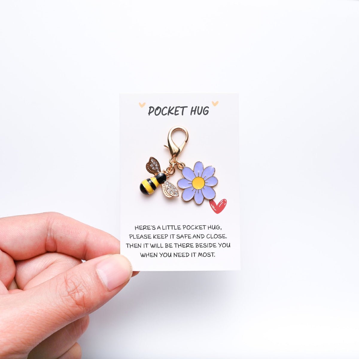 ✨Crafted by Hand-10 Sets Hug Favors(🦋Butterfly, Ladybird, Flower, Bee)